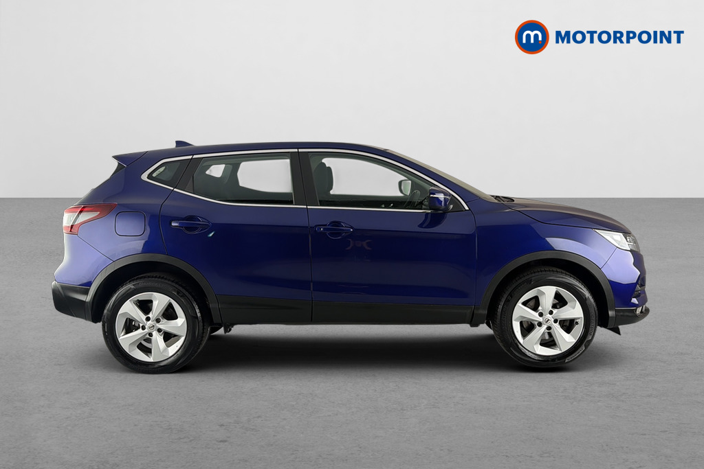 Nissan Qashqai Acenta Premium Manual Petrol SUV - Stock Number (1659050) - Passenger side