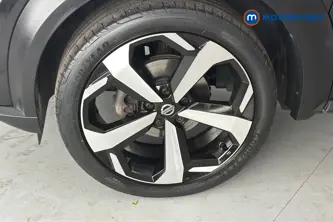Nissan Juke Tekna Manual Petrol SUV - Stock Number (1659438) - 44th supplementary image
