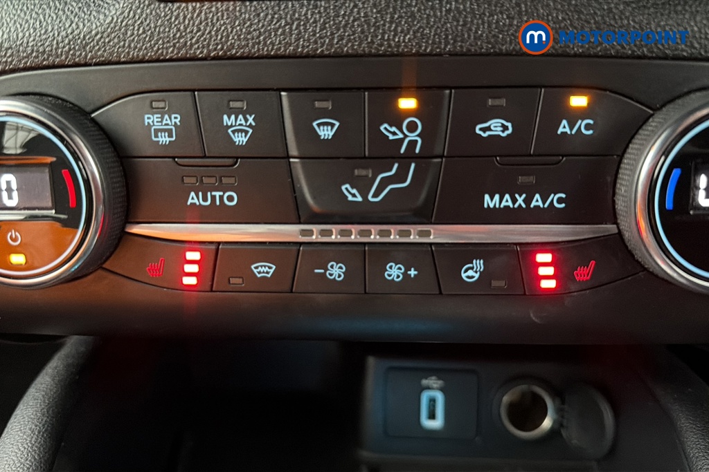 Ford Focus St-Line X Automatic Diesel Estate - Stock Number (1659443) - 14th supplementary image