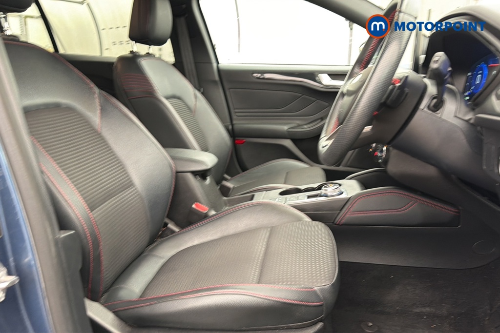 Ford Focus St-Line X Automatic Diesel Estate - Stock Number (1659443) - 22nd supplementary image