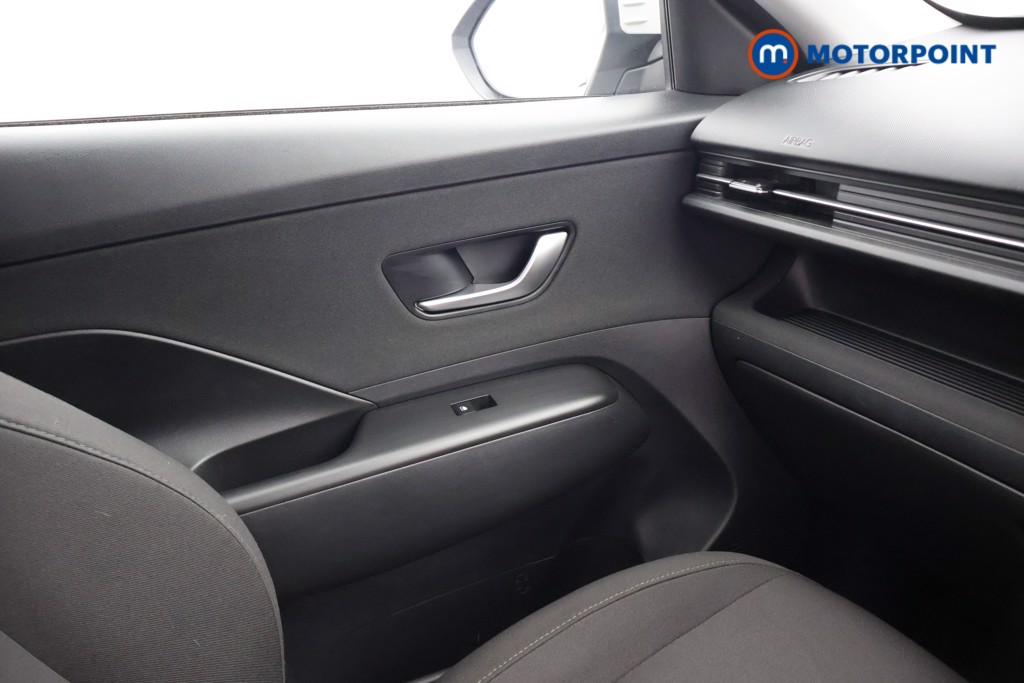 Hyundai Kona Advance Automatic Petrol-Electric Hybrid SUV - Stock Number (1659495) - 11th supplementary image
