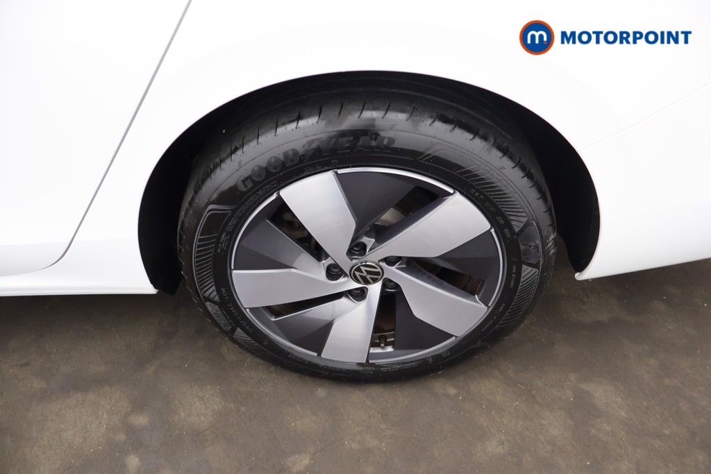 Volkswagen Passat Life Automatic Petrol Plug-In Hybrid Estate - Stock Number (1659614) - 2nd supplementary image