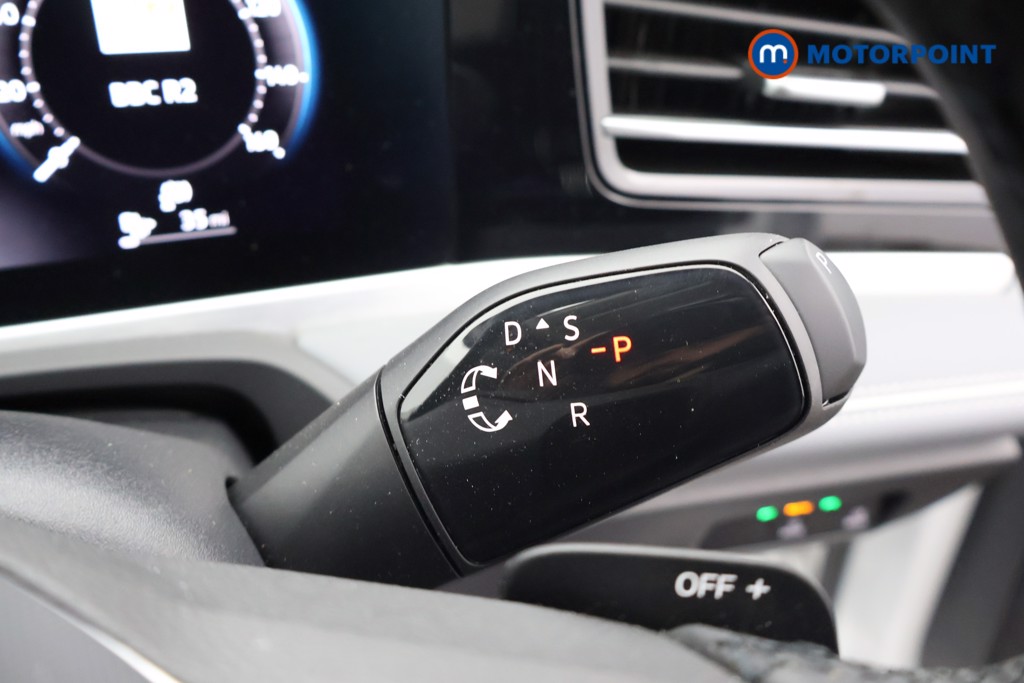 Volkswagen Passat Life Automatic Petrol Plug-In Hybrid Estate - Stock Number (1659614) - 9th supplementary image