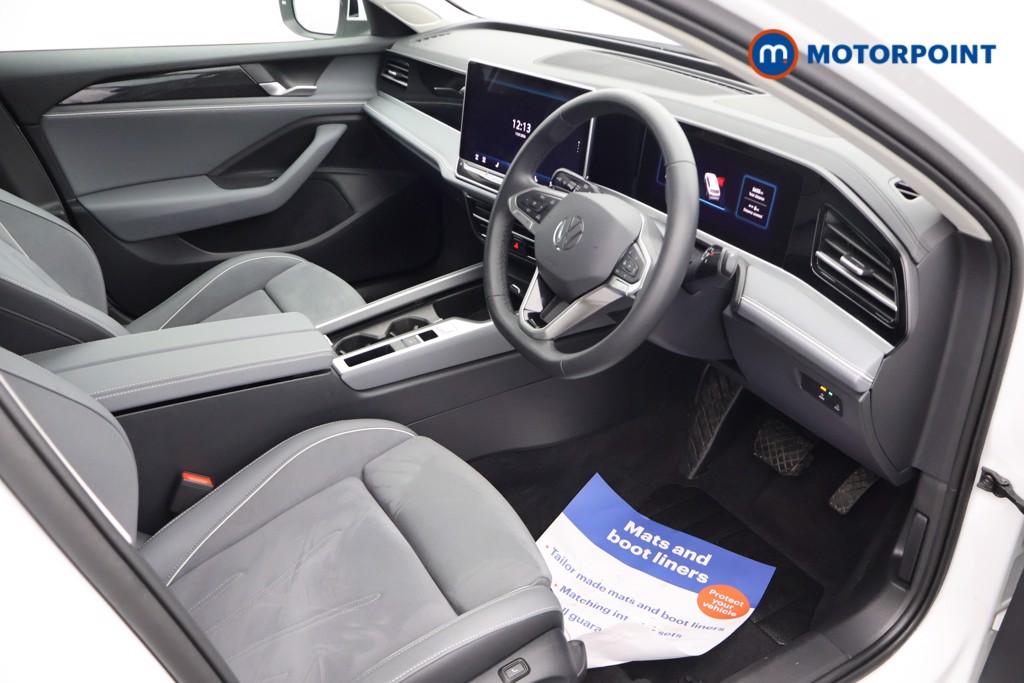 Volkswagen Passat Life Automatic Petrol Plug-In Hybrid Estate - Stock Number (1659614) - 16th supplementary image