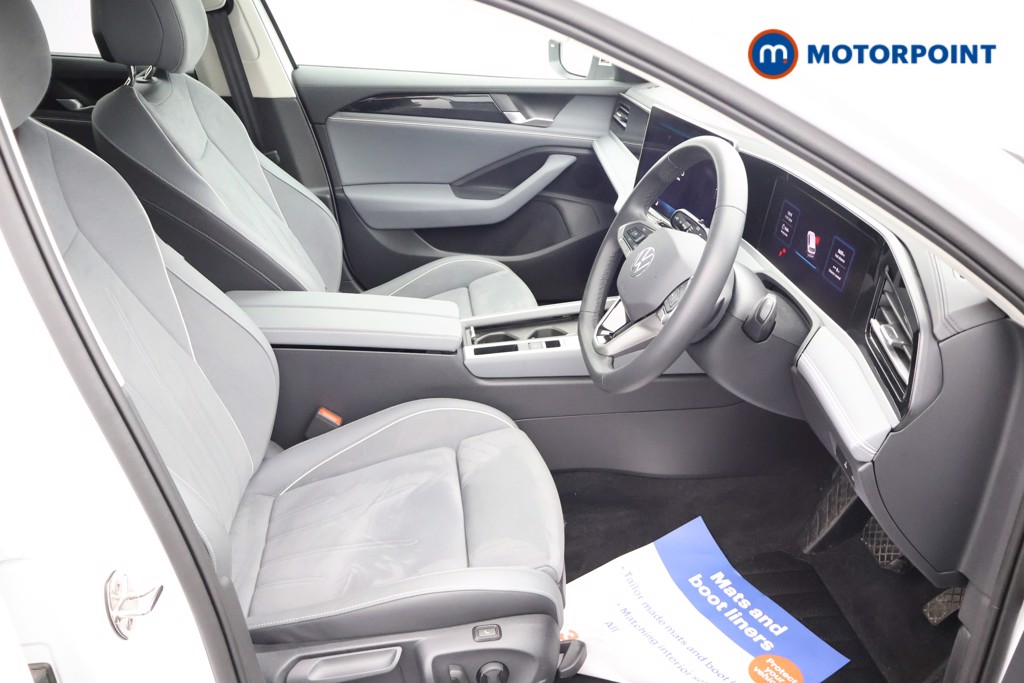 Volkswagen Passat Life Automatic Petrol Plug-In Hybrid Estate - Stock Number (1659614) - 17th supplementary image