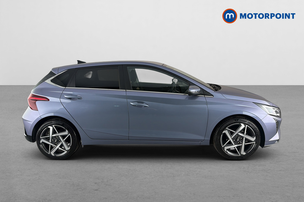 Hyundai I20 Premium Automatic Petrol Hatchback - Stock Number (1659844) - Passenger side