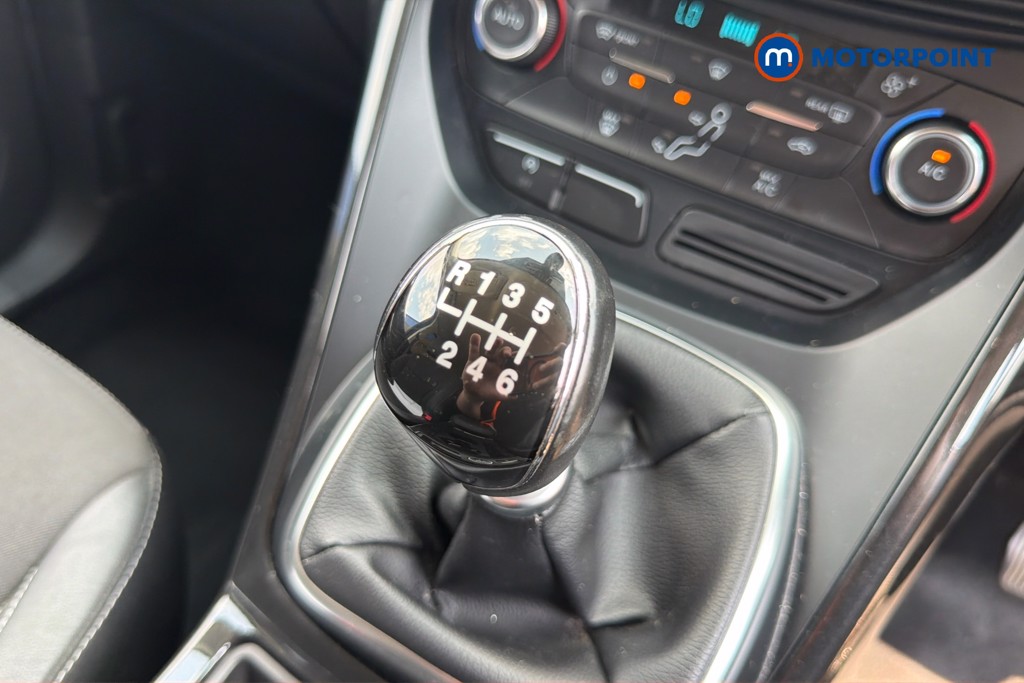 Ford Kuga Titanium Edition Manual Petrol SUV - Stock Number (1660017) - 15th supplementary image