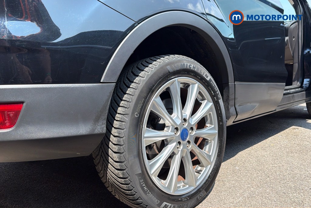 Ford Kuga Titanium Edition Manual Petrol SUV - Stock Number (1660017) - 49th supplementary image