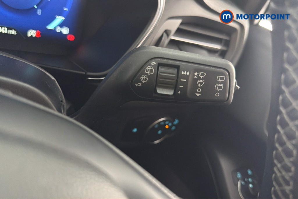 Ford Focus Titanium Vignale Automatic Petrol Hatchback - Stock Number (1660043) - 7th supplementary image