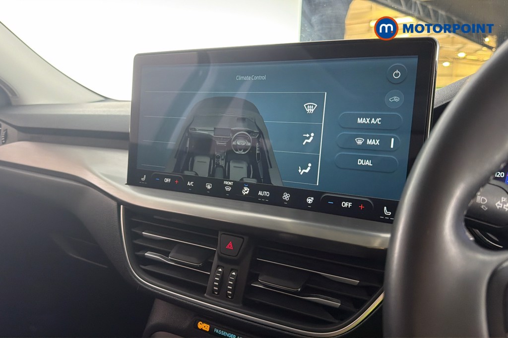 Ford Focus Titanium Vignale Automatic Petrol Hatchback - Stock Number (1660043) - 12th supplementary image
