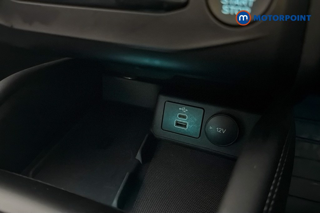 Ford Focus Titanium Vignale Automatic Petrol Hatchback - Stock Number (1660043) - 17th supplementary image