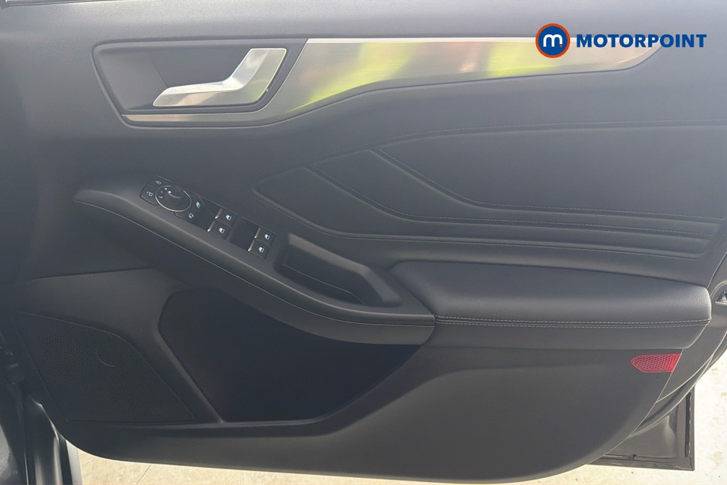 Ford Focus Titanium Vignale Automatic Petrol Hatchback - Stock Number (1660043) - 19th supplementary image