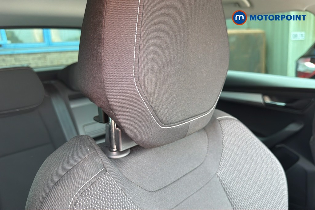 Skoda Karoq Se Drive Tiptronic Petrol SUV - Stock Number (1660070) - 23rd supplementary image
