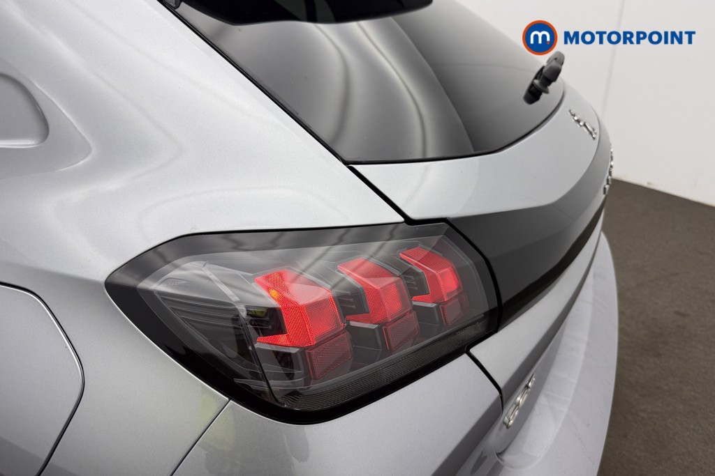 Peugeot 208 Active Premium -Plus Manual Petrol Hatchback - Stock Number (1660229) - 8th supplementary image
