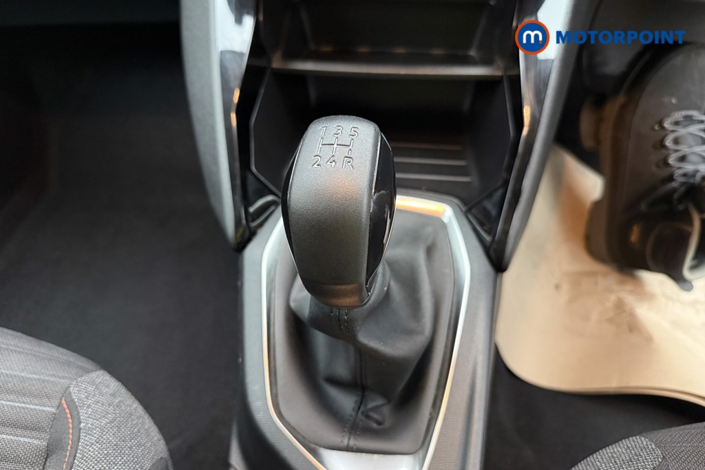 Peugeot 208 Active Premium -Plus Manual Petrol Hatchback - Stock Number (1660229) - 19th supplementary image