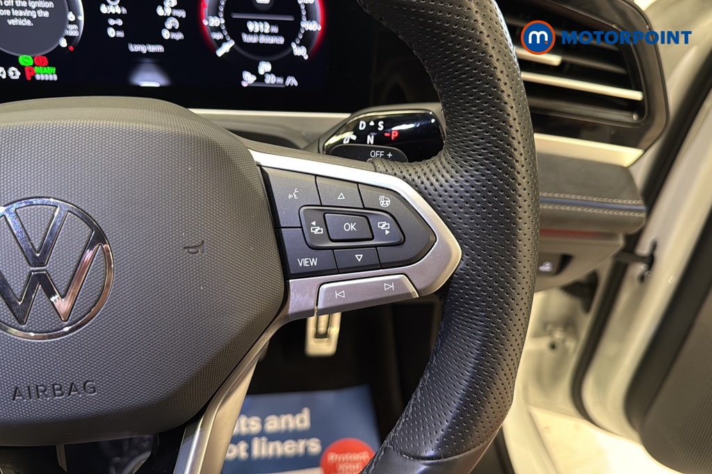 Volkswagen Passat R-Line Automatic Petrol Plug-In Hybrid Estate - Stock Number (1660241) - 3rd supplementary image