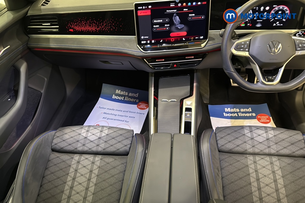 Volkswagen Passat R-Line Automatic Petrol Plug-In Hybrid Estate - Stock Number (1660241) - 15th supplementary image