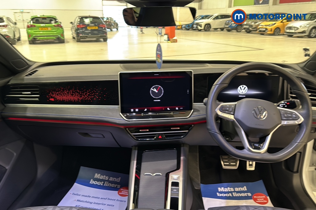 Volkswagen Passat R-Line Automatic Petrol Plug-In Hybrid Estate - Stock Number (1660241) - 1st supplementary image