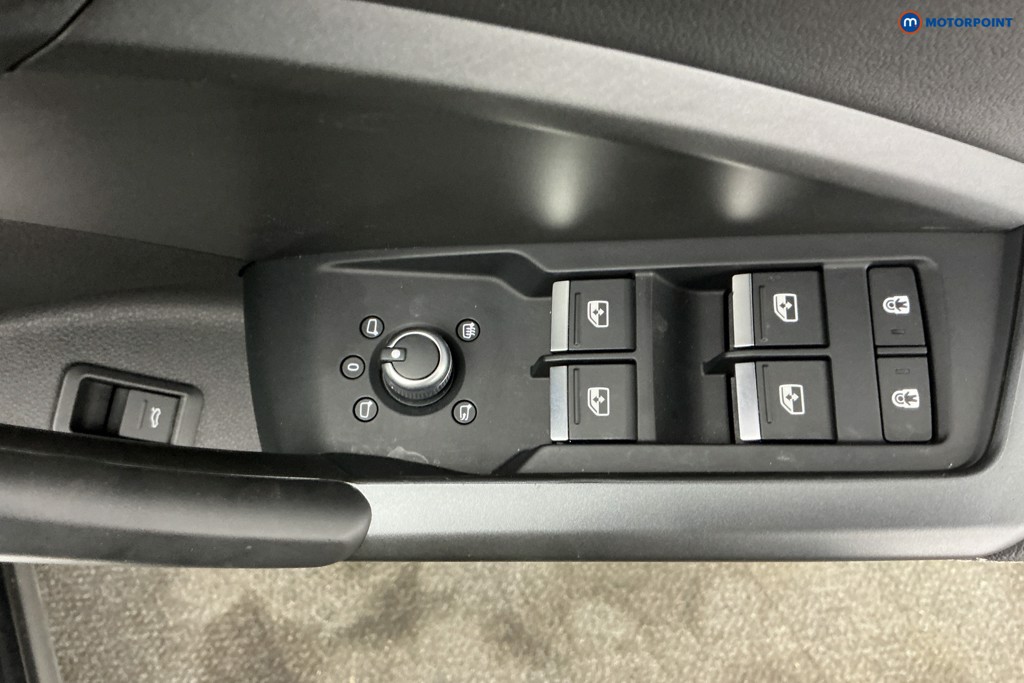 Audi Q3 S Line Automatic Petrol SUV - Stock Number (1660425) - 15th supplementary image