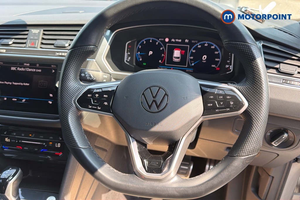 Volkswagen Tiguan R-Line Automatic Petrol SUV - Stock Number (1660803) - 2nd supplementary image