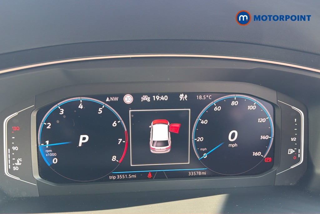 Volkswagen Tiguan R-Line Automatic Petrol SUV - Stock Number (1660803) - 8th supplementary image