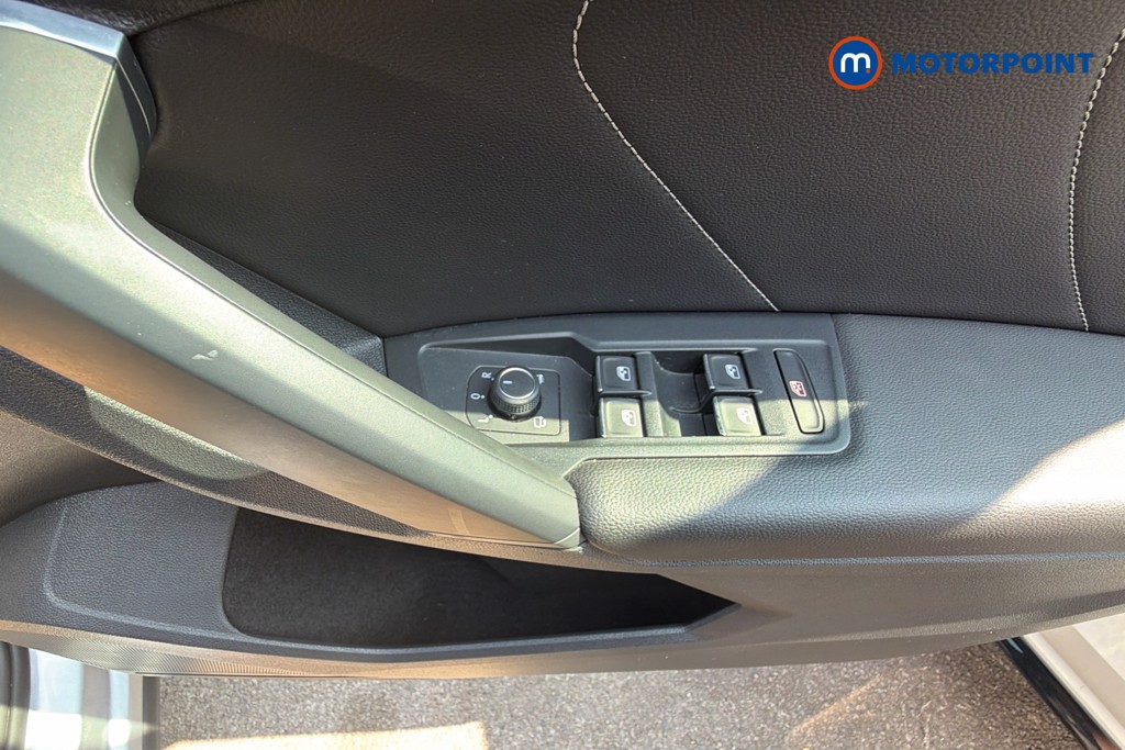 Volkswagen Tiguan R-Line Automatic Petrol SUV - Stock Number (1660803) - 20th supplementary image