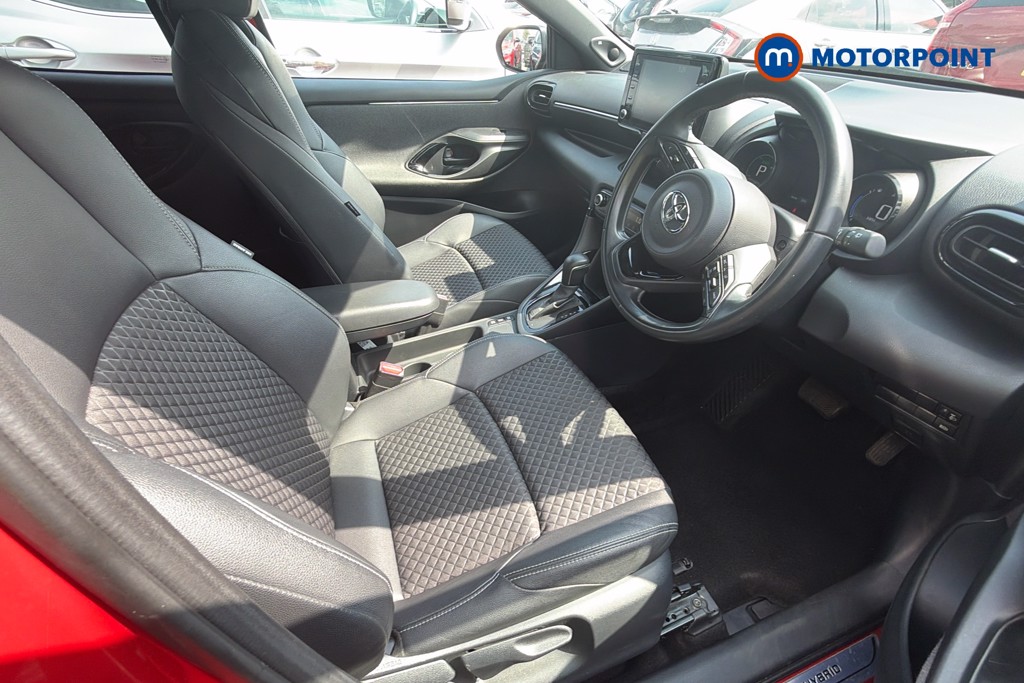 Toyota Yaris Dynamic Automatic Petrol-Electric Hybrid Hatchback - Stock Number (1661007) - 26th supplementary image