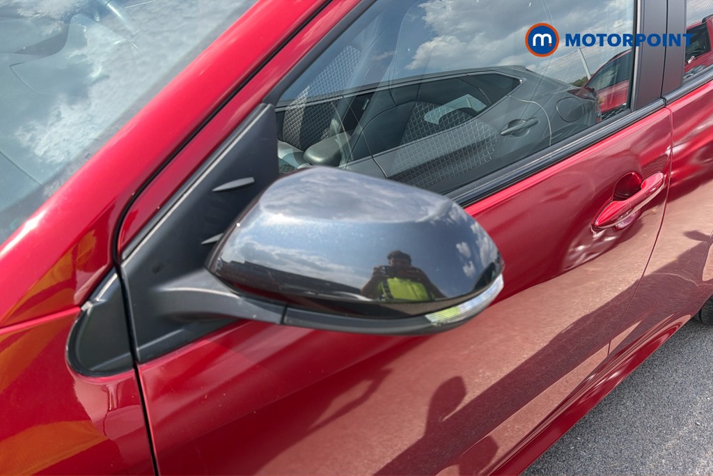 Toyota Yaris Dynamic Automatic Petrol-Electric Hybrid Hatchback - Stock Number (1661007) - 40th supplementary image