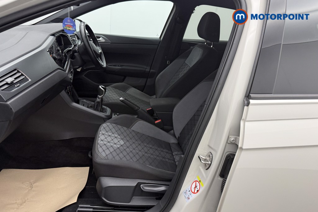 Volkswagen Polo R-Line Manual Petrol Hatchback - Stock Number (1661174) - 2nd supplementary image