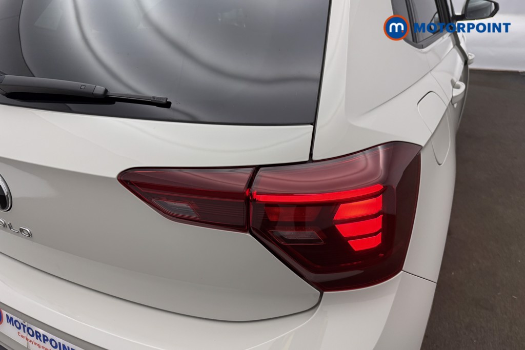 Volkswagen Polo R-Line Manual Petrol Hatchback - Stock Number (1661174) - 10th supplementary image