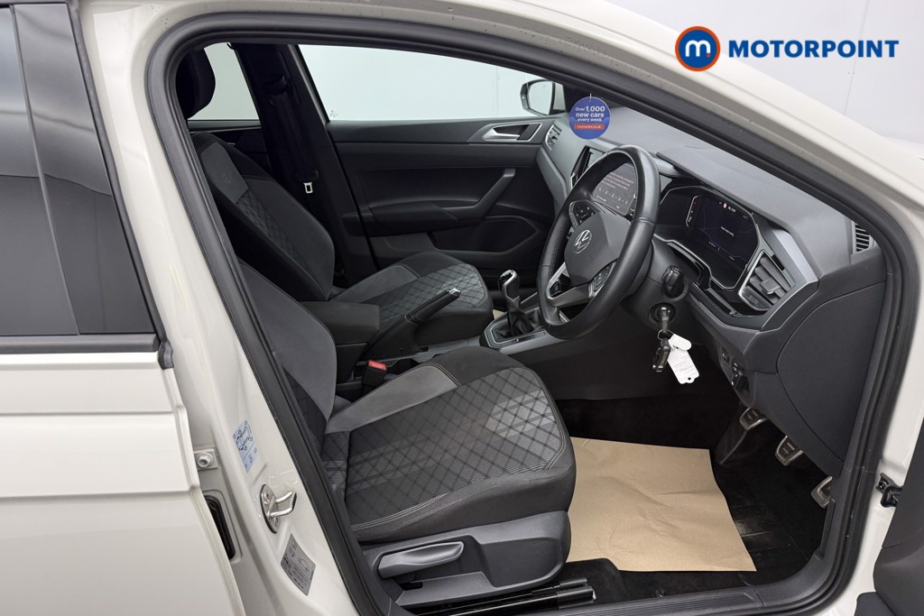 Volkswagen Polo R-Line Manual Petrol Hatchback - Stock Number (1661174) - 16th supplementary image