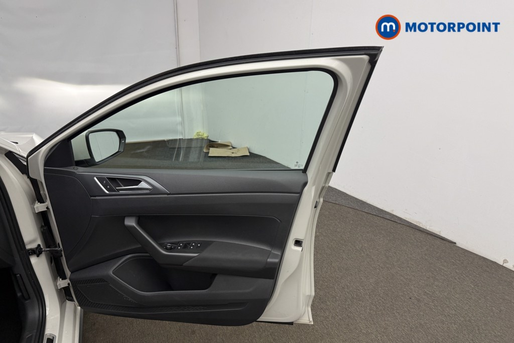 Volkswagen Polo R-Line Manual Petrol Hatchback - Stock Number (1661174) - 17th supplementary image