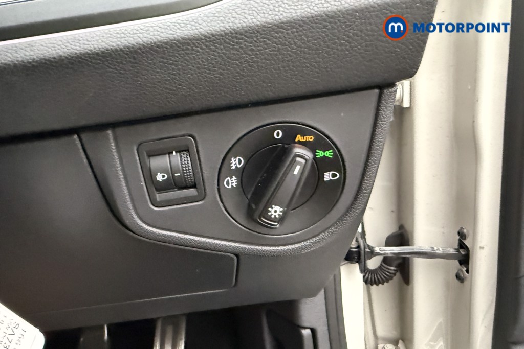Volkswagen Polo R-Line Manual Petrol Hatchback - Stock Number (1661174) - 20th supplementary image