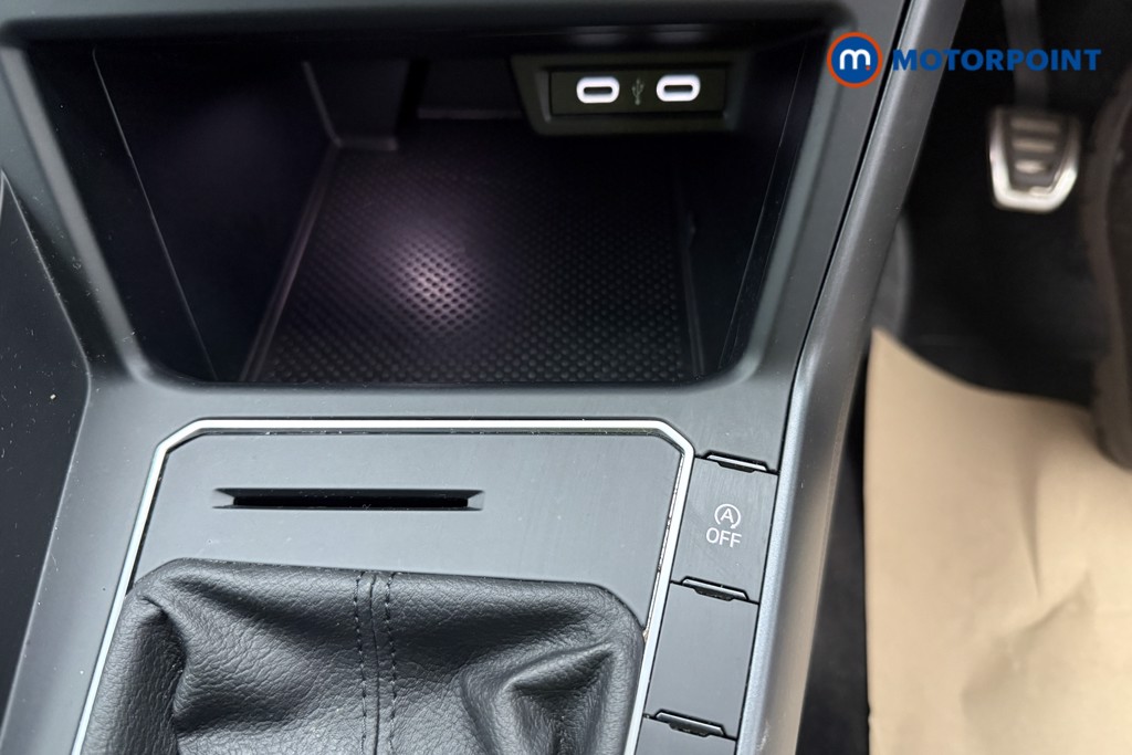 Volkswagen Polo R-Line Manual Petrol Hatchback - Stock Number (1661174) - 23rd supplementary image