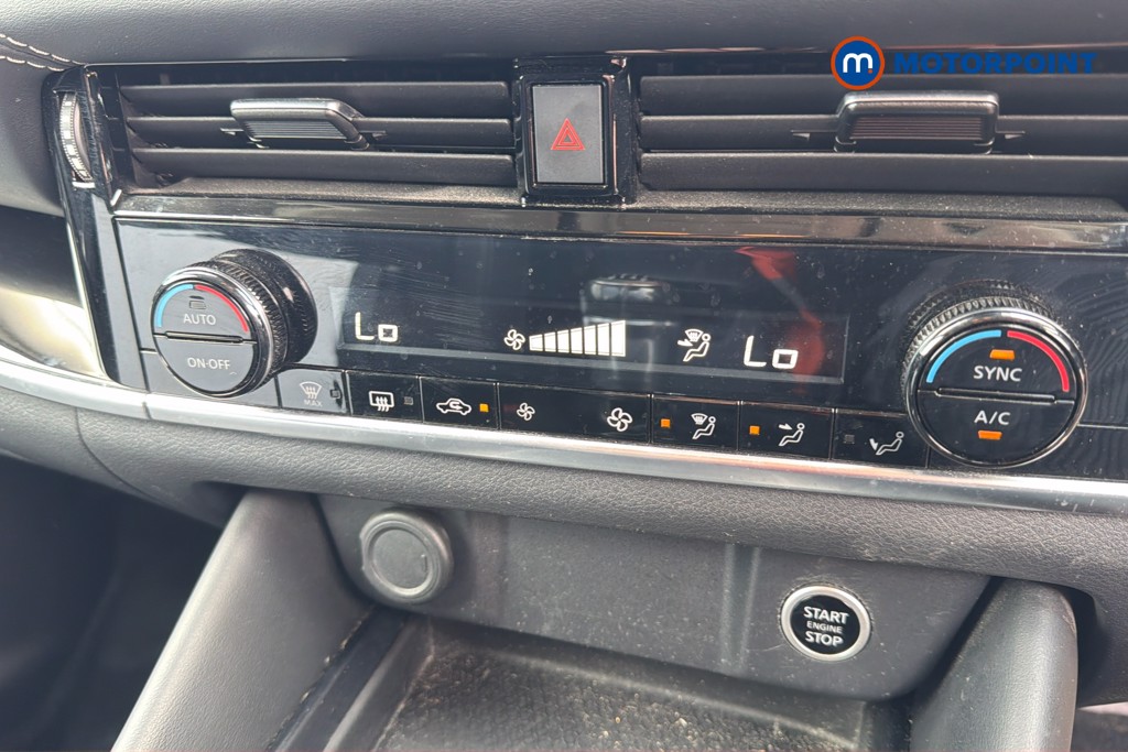 Nissan Qashqai N-Connecta Manual Petrol SUV - Stock Number (1661367) - 12th supplementary image