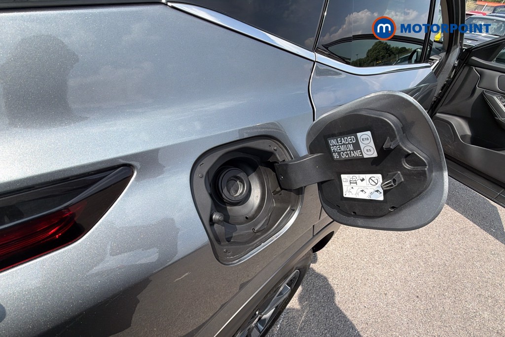 Nissan Qashqai N-Connecta Manual Petrol SUV - Stock Number (1661367) - 41st supplementary image