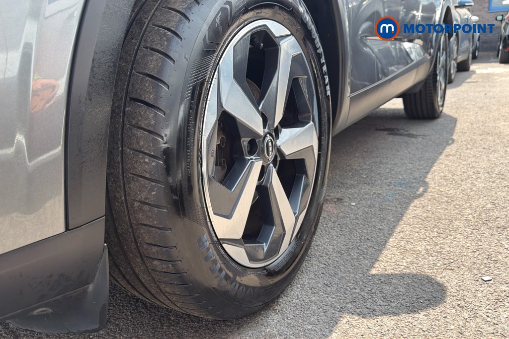 Nissan Qashqai N-Connecta Manual Petrol SUV - Stock Number (1661367) - 47th supplementary image