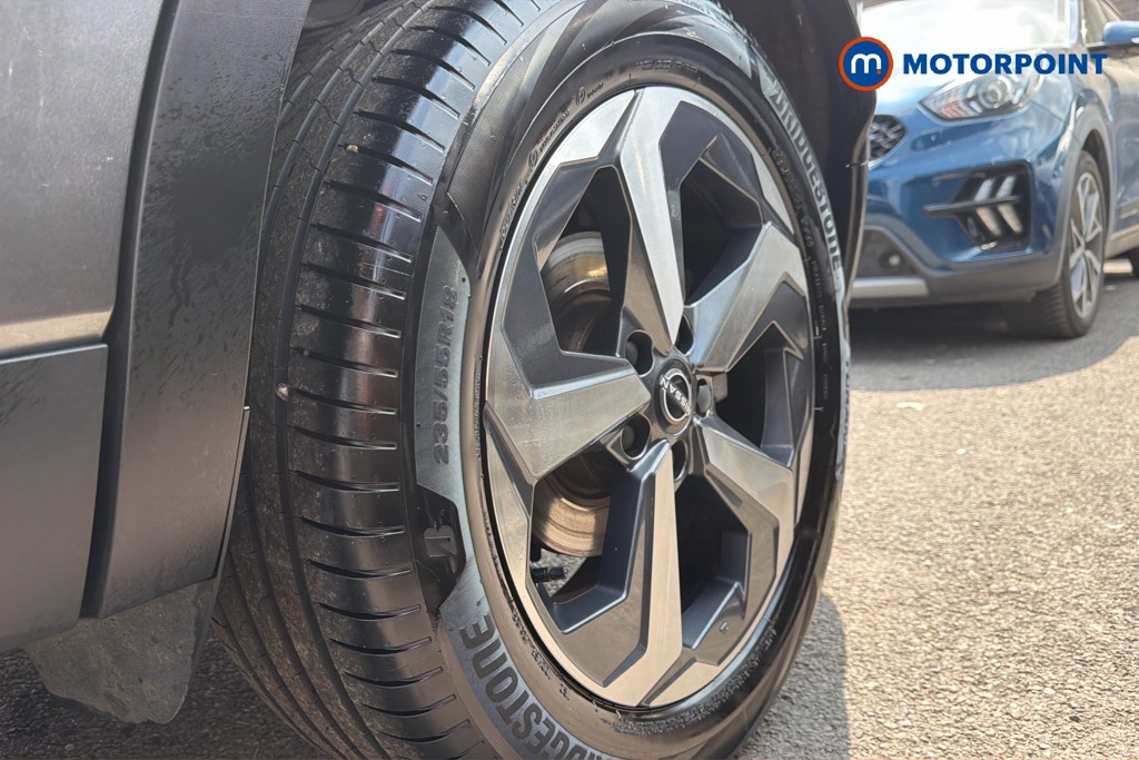 Nissan Qashqai N-Connecta Manual Petrol SUV - Stock Number (1661367) - 48th supplementary image