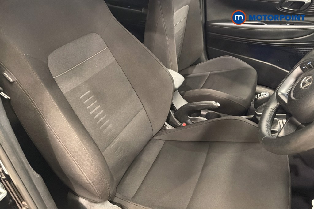 Hyundai Bayon Premium Manual Petrol SUV - Stock Number (1661481) - 22nd supplementary image