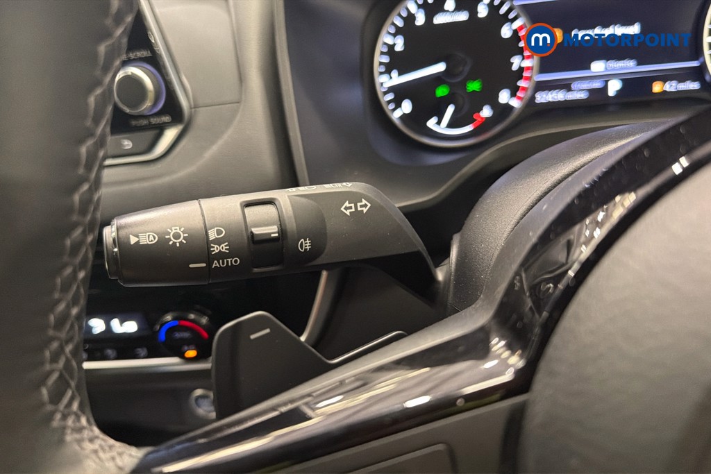 Nissan Qashqai Acenta Premium Automatic Petrol SUV - Stock Number (1661871) - 6th supplementary image