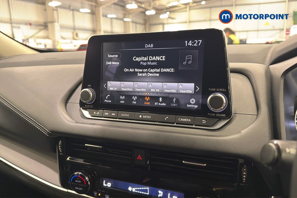 Nissan Qashqai Acenta Premium Automatic Petrol SUV - Stock Number (1661871) - 9th supplementary image