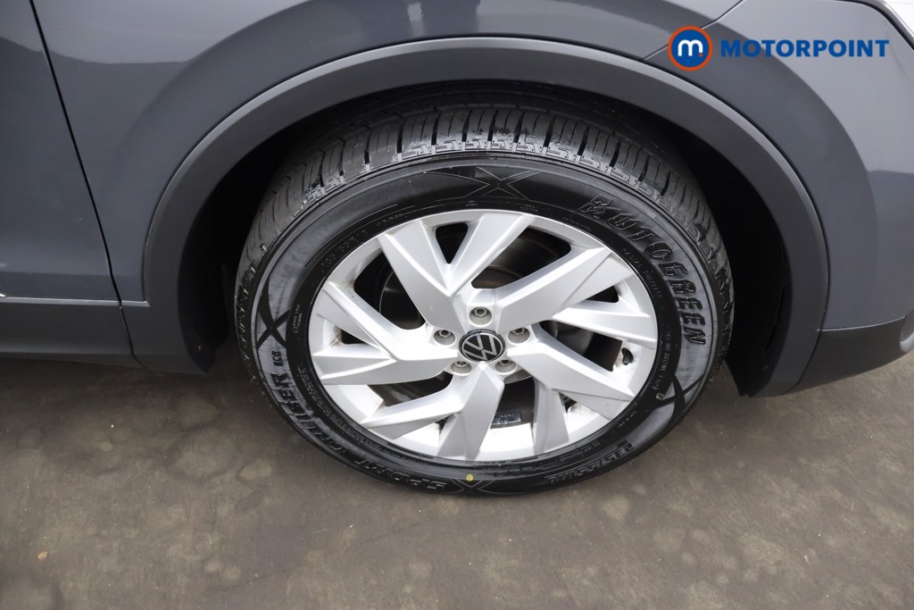 Volkswagen Tiguan Life Automatic Petrol SUV - Stock Number (1662454) - 4th supplementary image