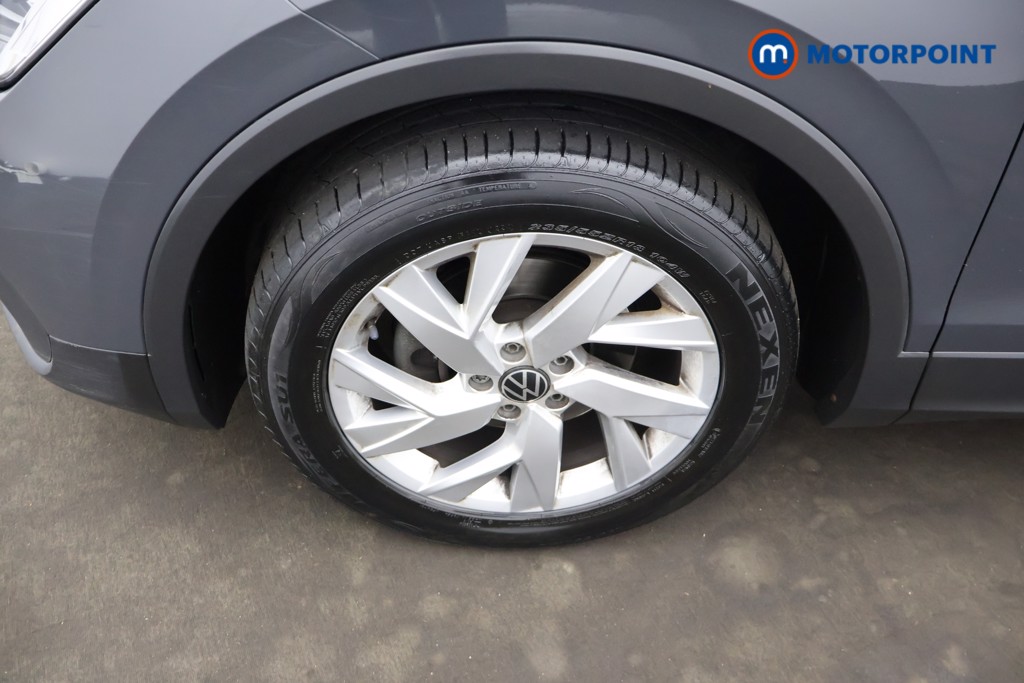 Volkswagen Tiguan Life Automatic Petrol SUV - Stock Number (1662454) - 1st supplementary image