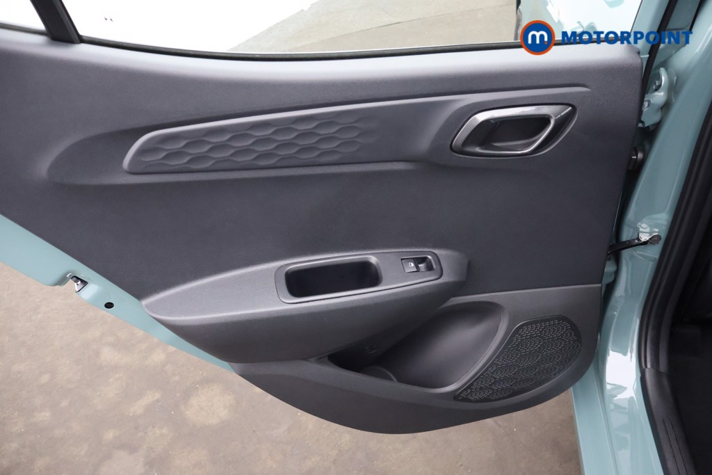 Hyundai I10 Advance Automatic Petrol Hatchback - Stock Number (1662533) - 20th supplementary image