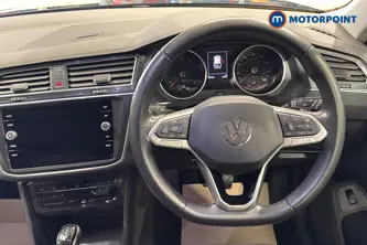 Volkswagen Tiguan Life Automatic Petrol SUV - Stock Number (1662623) - 2nd supplementary image