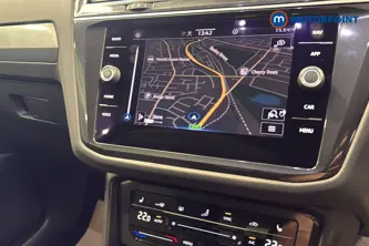 Volkswagen Tiguan Life Automatic Petrol SUV - Stock Number (1662623) - 9th supplementary image