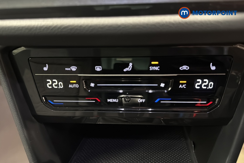 Volkswagen Tiguan Life Automatic Petrol SUV - Stock Number (1662623) - 12th supplementary image