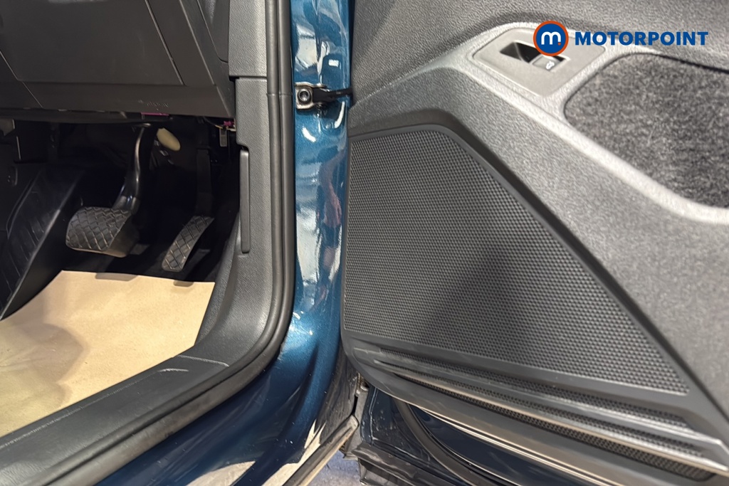 Volkswagen Tiguan Life Automatic Petrol SUV - Stock Number (1662623) - 21st supplementary image