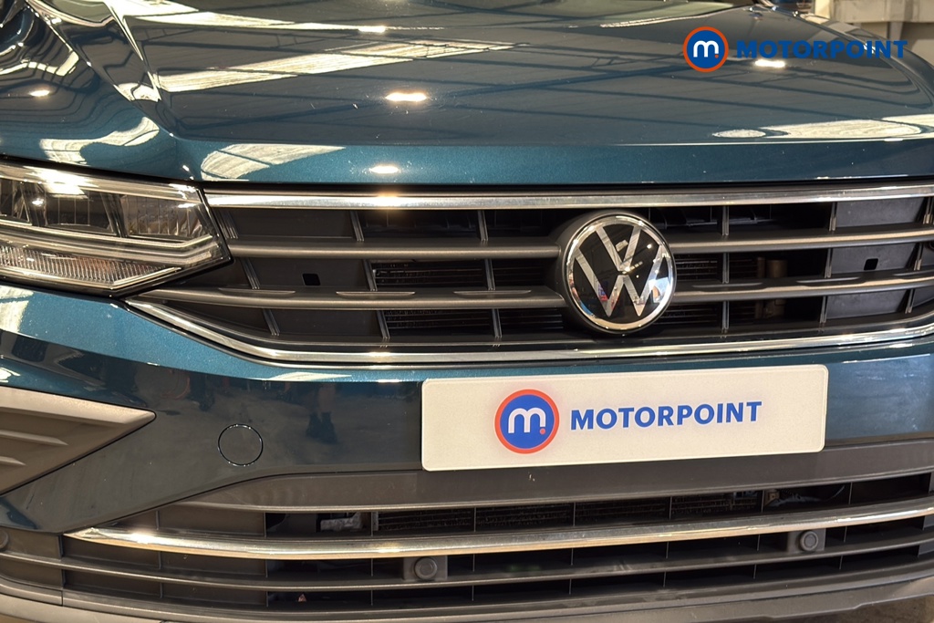 Volkswagen Tiguan Life Automatic Petrol SUV - Stock Number (1662623) - 43rd supplementary image