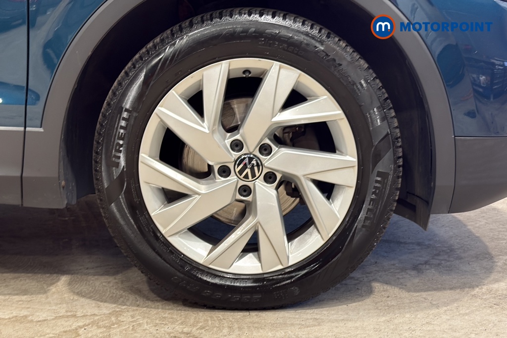 Volkswagen Tiguan Life Automatic Petrol SUV - Stock Number (1662623) - 47th supplementary image